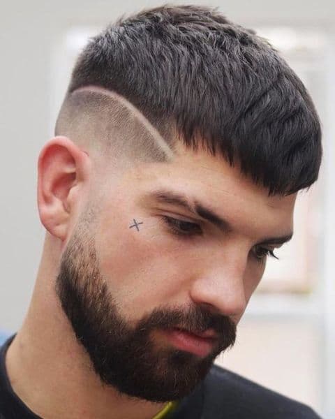 Taper-with-Rounded-Line-up-for-thinning-hair-man